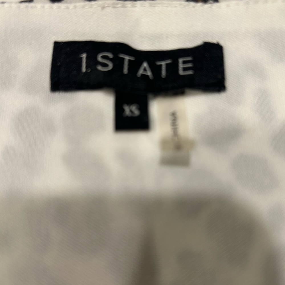 1. State Women's Animal Print Blouse -EUC - Picture 3 of 7